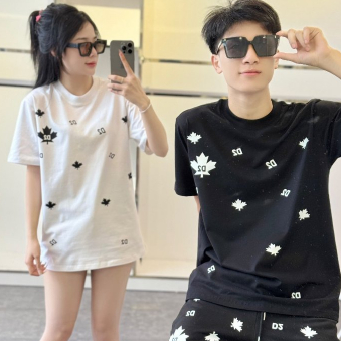 Set bộ quần áo D2 lá phong nhỏ Logo in cực nét - Bộ Áo Thun Nam Nữ D2 tràn thân Hottrend Chất Cotton