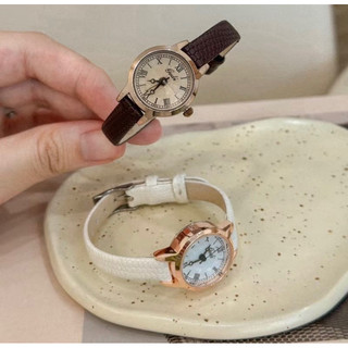 Đồng hồ nữ dây da kiểu dáng Vintage hàn quốc nhỏ xinh B01