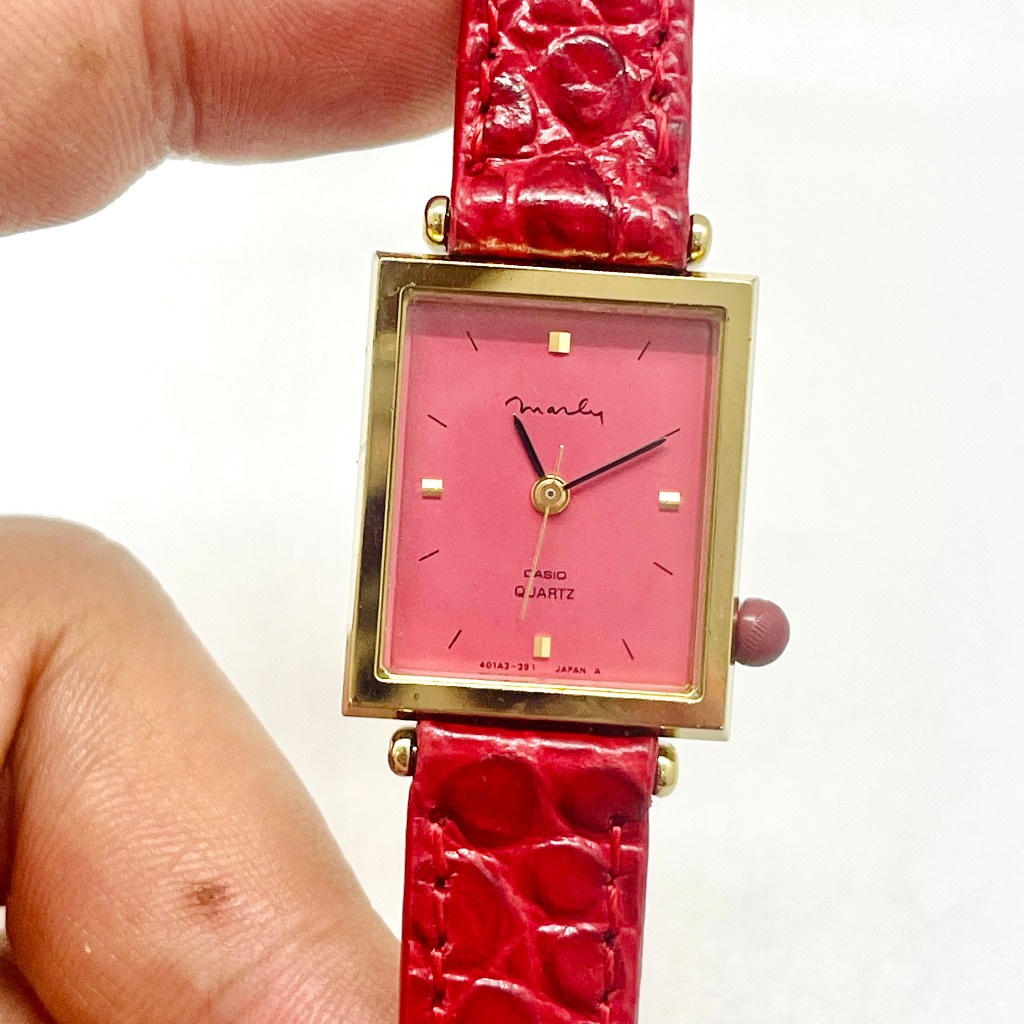 Đồng hồ tank nữ tính hiệu Casio mặt tím - Nhật Bản [Chính hãng/Nhật bãi]