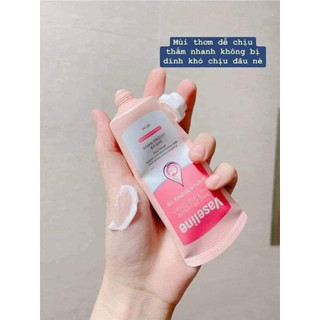 Kem dưỡng da tay và móng Vaseline Deep Moisture Hand & Nail Cream 60ml