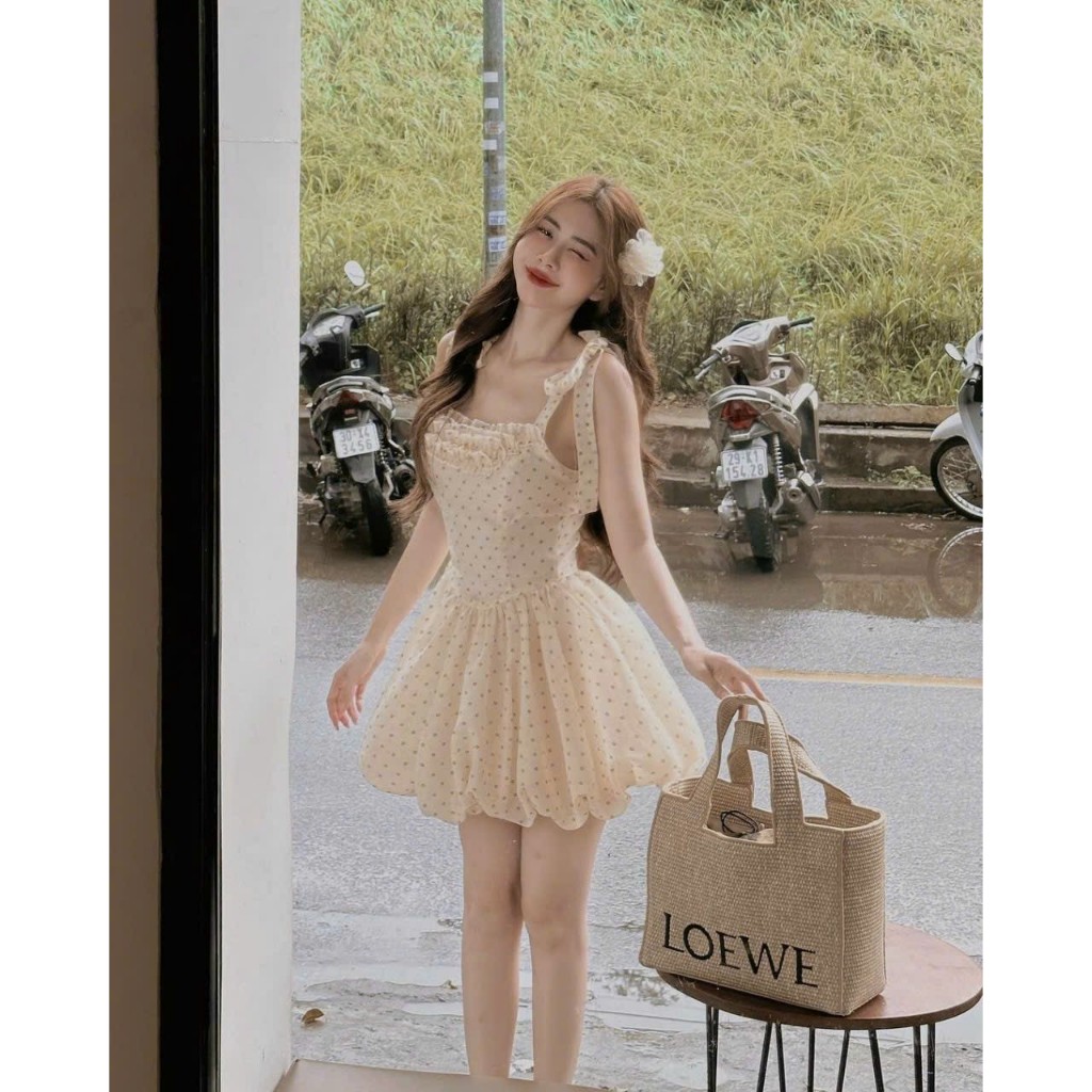 ĐẦM VOAN BÍ NỮ TIỂU THƯ HLE>N