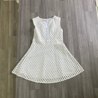 2hand đầm trắng kiểu eo 74cm dài 78cm mã 224