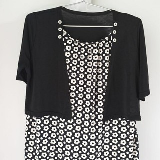 Đầm secondhand 153 chất đẹp size (N110cm D88cm) mới 99%