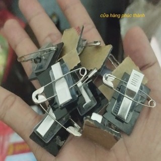 kẹp áo tang đen 2cm