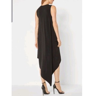 Đầm dáng đuôi dài BCBG