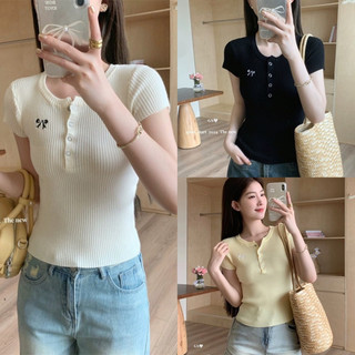Áo len tăm nút bấm thêu nơ
