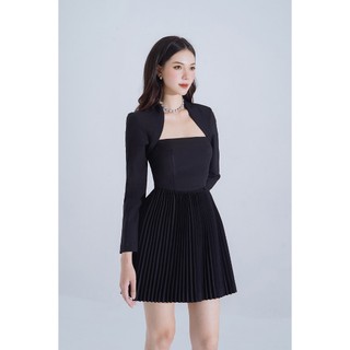 Xipi - đầm đen dài tay tùng dập ly - live