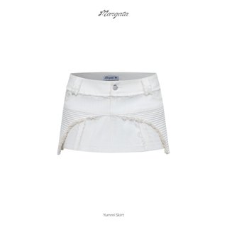 Chân váy jeans trắng cạp trễ phong cách y2k Mangata