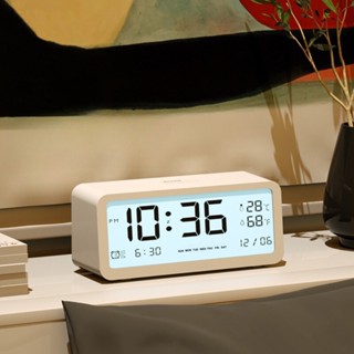  Đồng hồ LED treo tường 3D phong cách Hàn Quốc và Củ sạc 