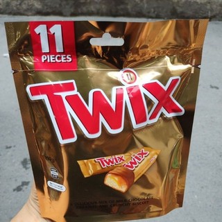 Thanh Bánh Quy Twix Phủ Socola Sữa và Caramen gói 159g