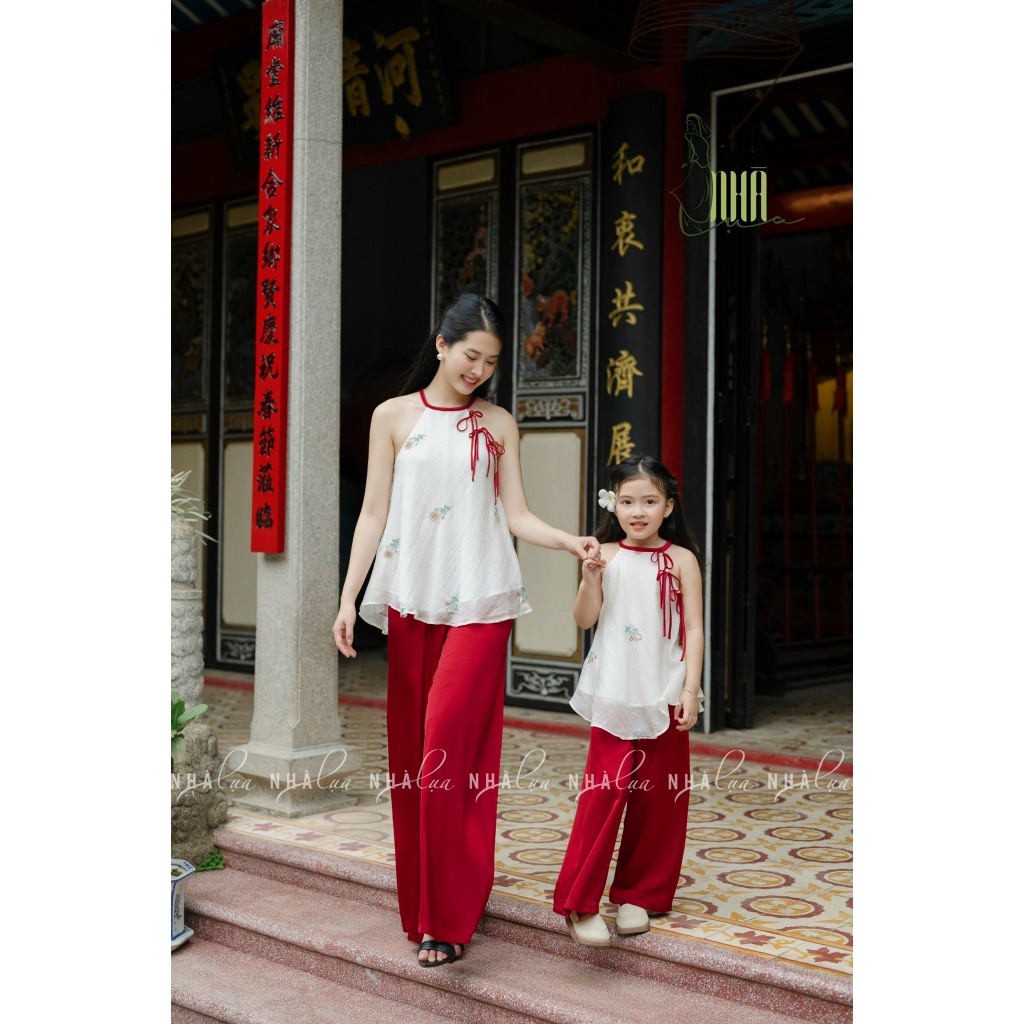 Set Yếm Áo Trắng - Quần Đỏ Nữ Cẩm Uyên Thiết Kế Nhà Lụa Cổ Yếm Quần Ống Rộng Tơ Thêu Cao Cấp Đi Chơi