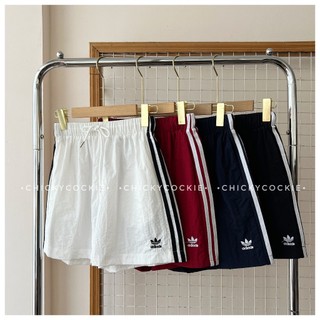 Quần short vải dù 3 sọc thêu logo