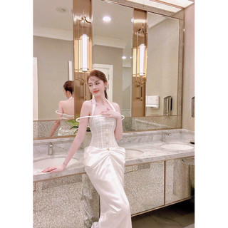 Dạ hội viền dây đính pha lê sang trọng. Hàng TK