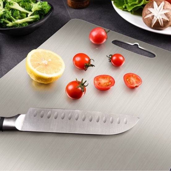 Thớt inox 304 cao cấp -  lau chùi và vệ sinh dễ dàng, không xước dăm không ăn mòn, nấm mốc độc hại - Bếp Của Hà