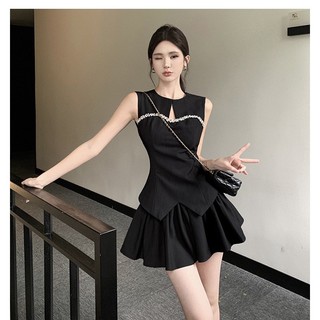 Sét Sát Nách Hở Ngực Chân Váy Dáng Ngắn Thiết Kế Xinh Đi Chơi Dự Tiệc