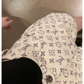 Quần short lệ vi sz sml ( sẵn ship sz L )