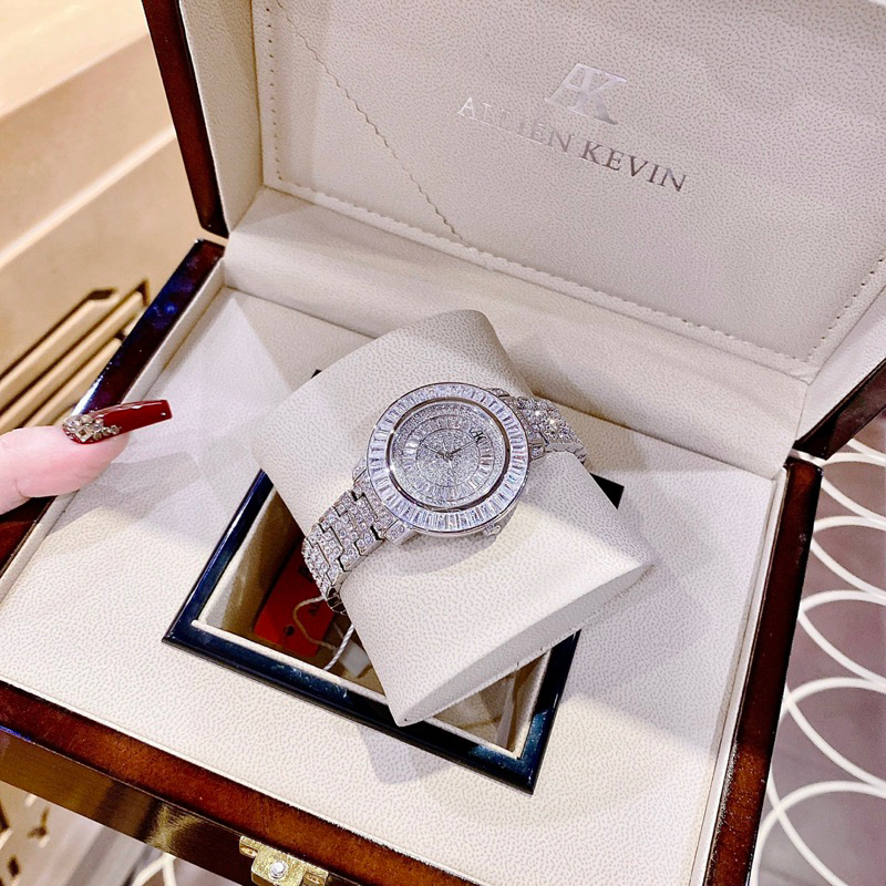 Thương hiệu Pháp Allien Kevin hội tụ đầy đủ của sự lãng mạng quý phái cho người phụ nữ