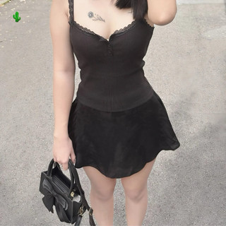 CHÂN VÁY LỤA KATE CHỮ A XOÈ NHẸ