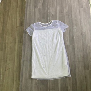 2hand đầm trắng suông hiệu SHEIN eo 92 đến 109cm dài 85cm mã 224