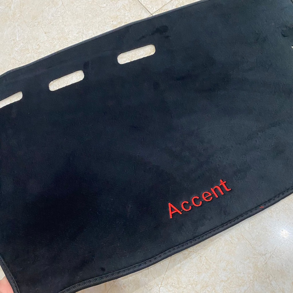 Thảm taplo xe Hyundai Accent 2024 2025 mới nhất