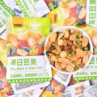 Hạt mix dinh dưỡng túi 30g, hạt dinh dưỡng mix trái cây sấy giòn, hạt ngũ cốc sấy khô tẩm vị.