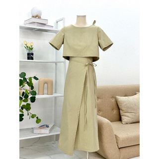 Mã s225 set váy áo cổ tròn vạt chéo sau lưng chân váy vạt buộc nơ sẻ sau