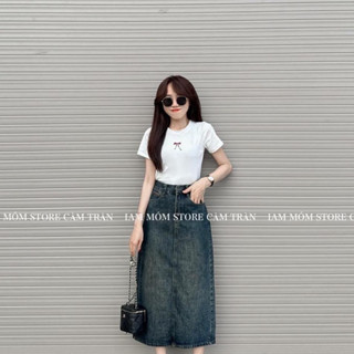  CHÂN VÁY JEANS XẺ DÁNG DÀI THÊU TÚI SAU HỌA TIẾT 