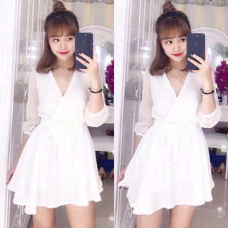 Đầm xoè cổ V tay voan lướl