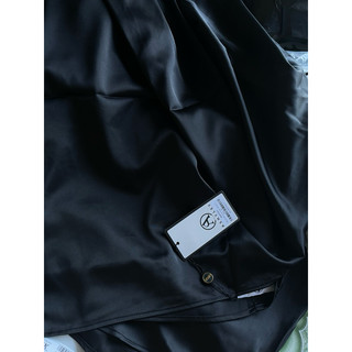 Set lụa lệch vai 𝐀𝐒𝐇𝐘𝐋𝐄𝐘
