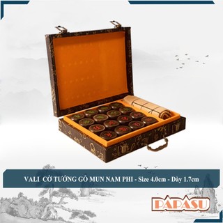 Bộ Cờ Tướng Gỗ Mun Châu Phi đường kính 4cm, dày 1,7cm và Bàn Cờ Da Simili, cùng Vali họa tiết cổ điển, sang trọng