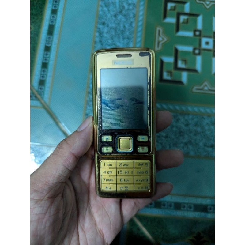 Xác điện thoại Nokia 6300 xả kho màn không sáng