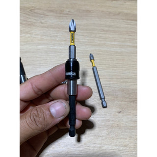 Đầu nối nhanh nối vít ngắn vít dài Dewalt dài 7,5cm có gài kèm 1 mũi vít PH2 dài 5cm