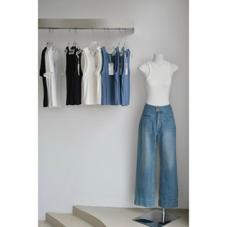 Quần jeans ống suông túi trước