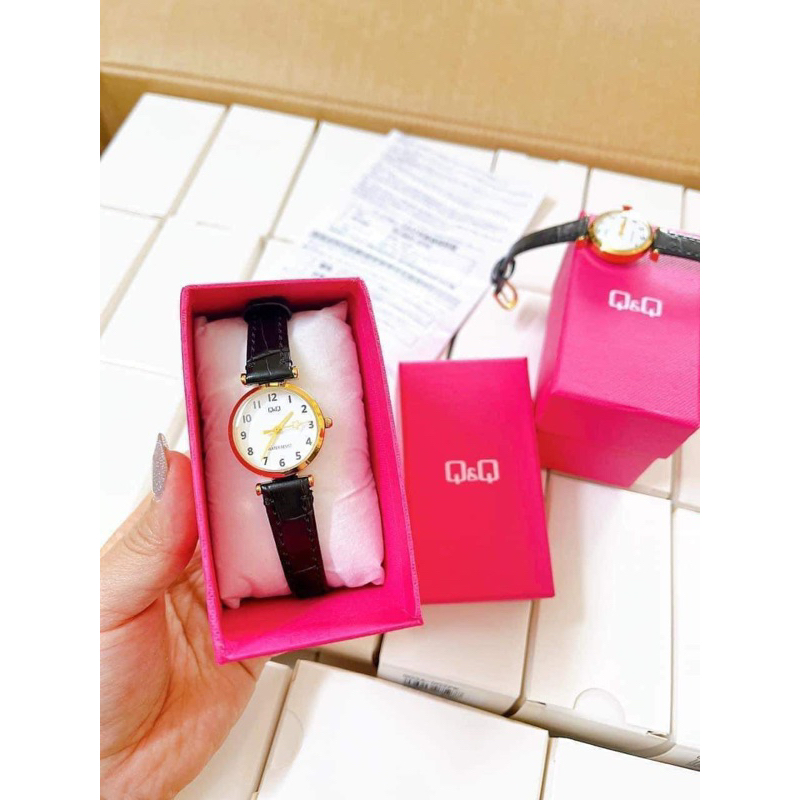 ĐỒNG HỒ NỮ CITIZEN PHÂN KHÚC CITIZEN QQ Q03A-001PK