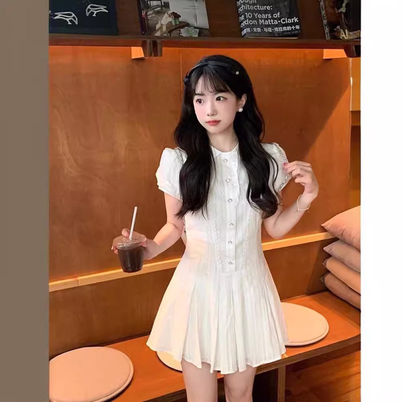 [NEW/ SẴN] Đầm/Váy sơ mi viền bèo xếp ly kèm quần bảo hộ Lira Dress | BigBuy360 - bigbuy360.vn