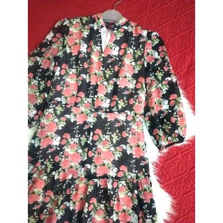Váy voan chifon hoa hồng