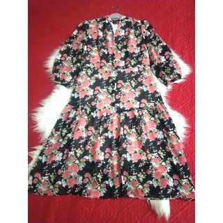 Váy voan chifon hoa hồng