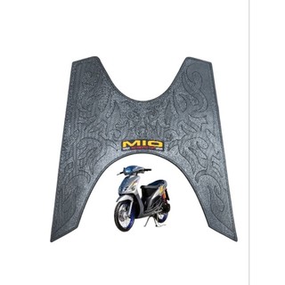 LÓT SÀN (GÁC CHÂN TRƯớC,THẢM) CAO SU XE MIO ĐỜI ĐẦU