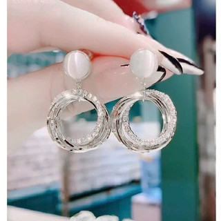 Khuyên tai Ong bướm nạm đá lấp lánh ✨✨