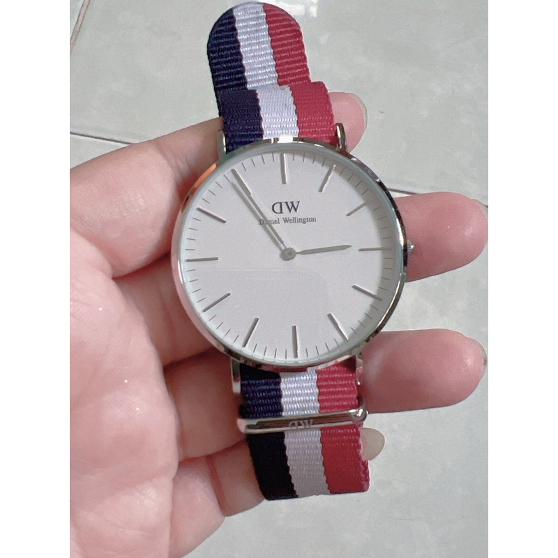 đồng hồ nam hiệu DW quartz