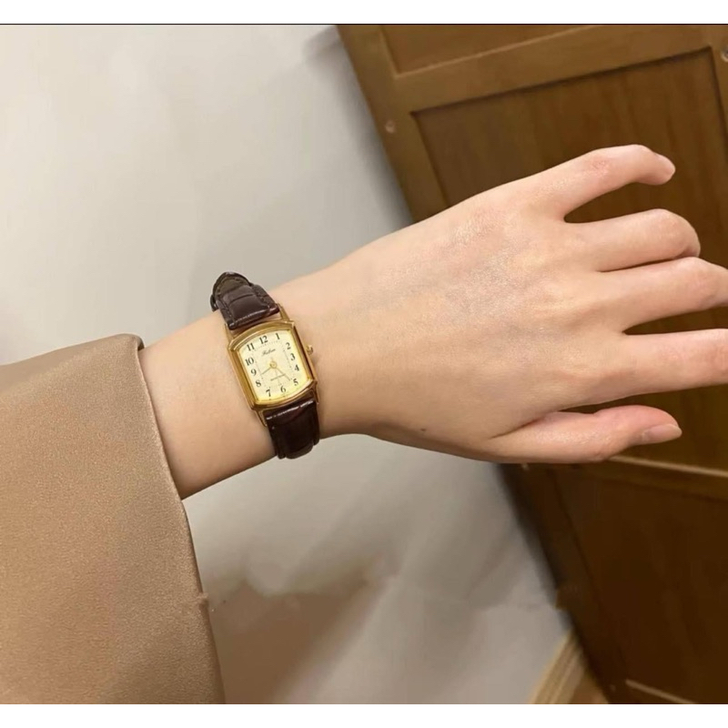 Đồng hồ Citizen Q&Q