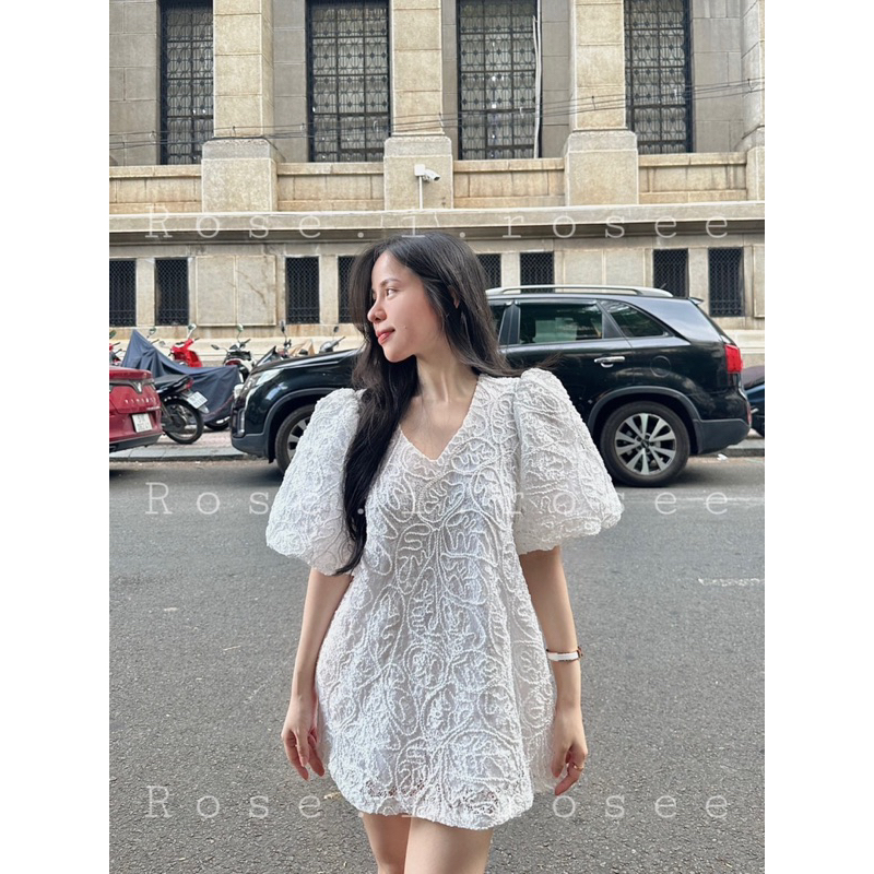 Đầm ren tay phồng freesize