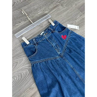 Chân váy midi denim thêu BDG