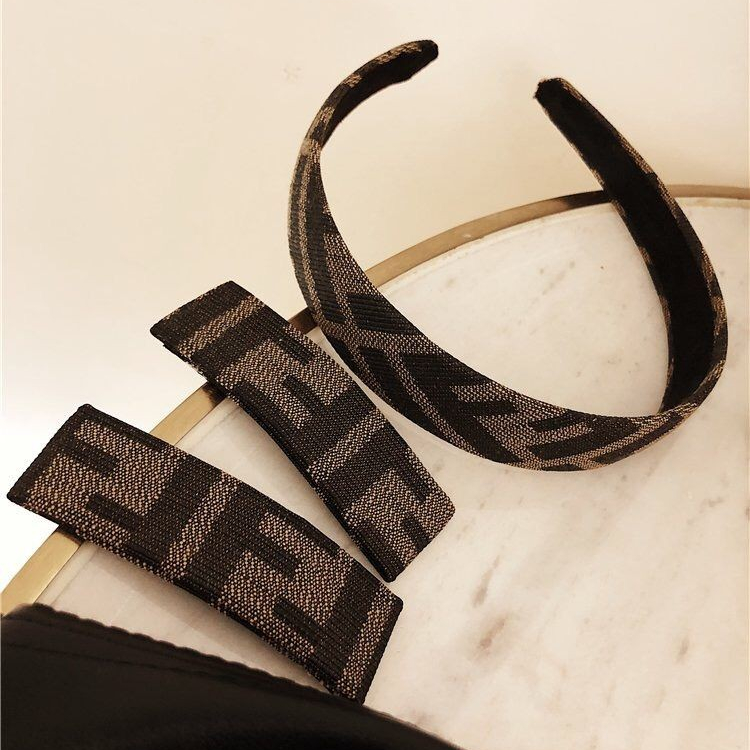 Băng đô hoạ tiết Herzigroom monogram - P022