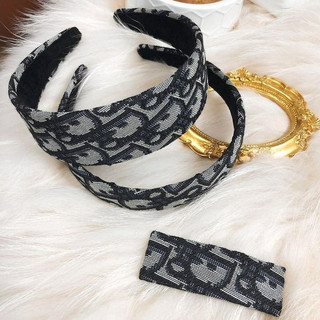 Băng đô hoạ tiết Herzigroom monogram - P022