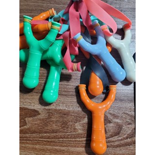  q02 ná cao su nhựa màu ngẫu nhiên kèm 1 dây 