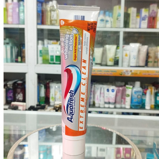 Kem đánh răng sạch bóng trắng sáng Aquafresh Extreme Clean Whitening Action 158.7gr - HÀNG MỸ