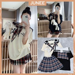 Set Bộ Đồ Nữ Áo Phông Cổ Vạt Thủy Thủ Kèm Khăn Buộc Hình Thêu Số 13 Đính Gấu Nổi Mix Chân Váy Caro Xếp Ly Dáng Freesize