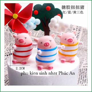 Heo nhựa áo sọc trang trí bánh sinh nhật, phụ kiện trang trí bánh kem