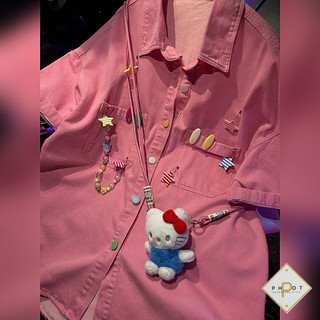 Áo jean hồng kèm Hello Kitty